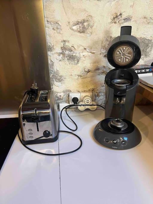 Maison De Charme Dans Le Centre Historique , Wifi Clim 6 Pers Calme Et Confort Leilighet Arles Eksteriør bilde